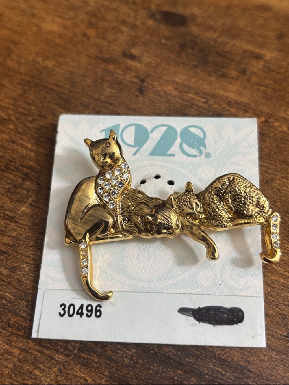 1928 Gold-Tone Triple Cat Brooch with Clear Rhinestones